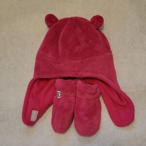 NWOT Kombi pink soft plush hat and mitten set